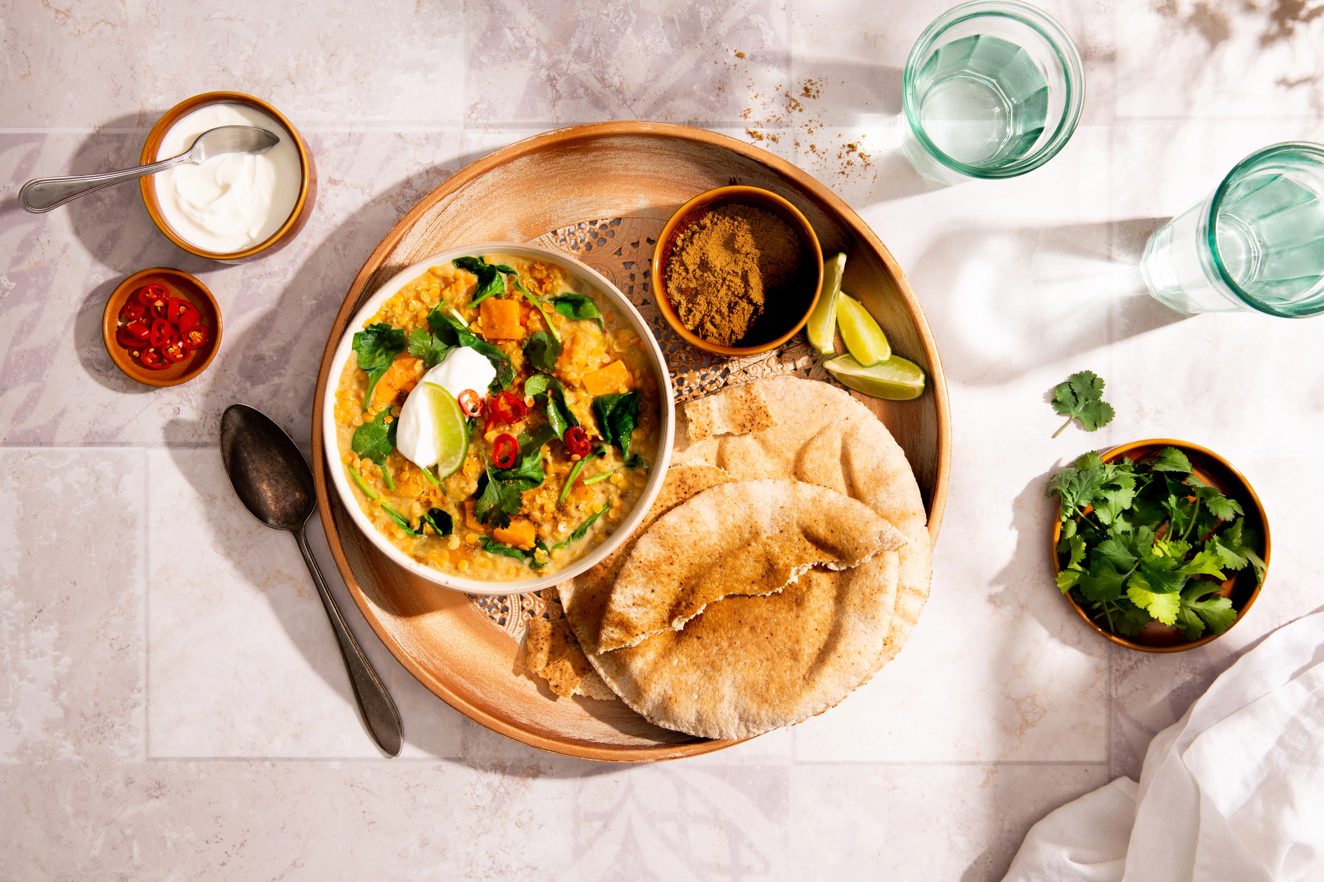 Indiase dahl met pompoen en spinazie